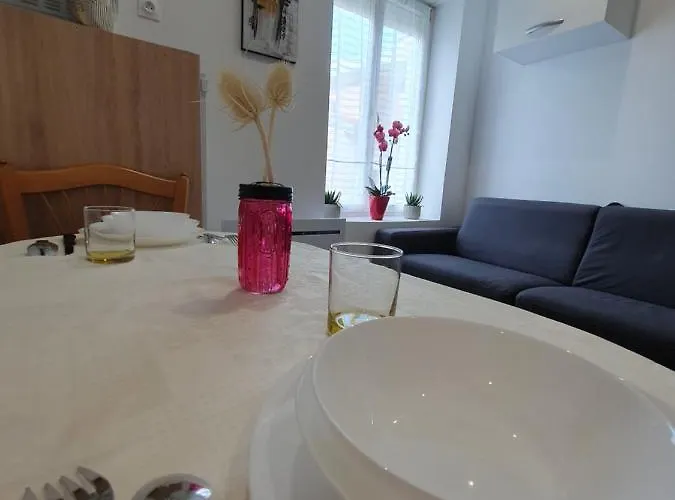 Appart'hotel, Ikimo 5 Entiers A Votre Disposition Au Choix Appartement